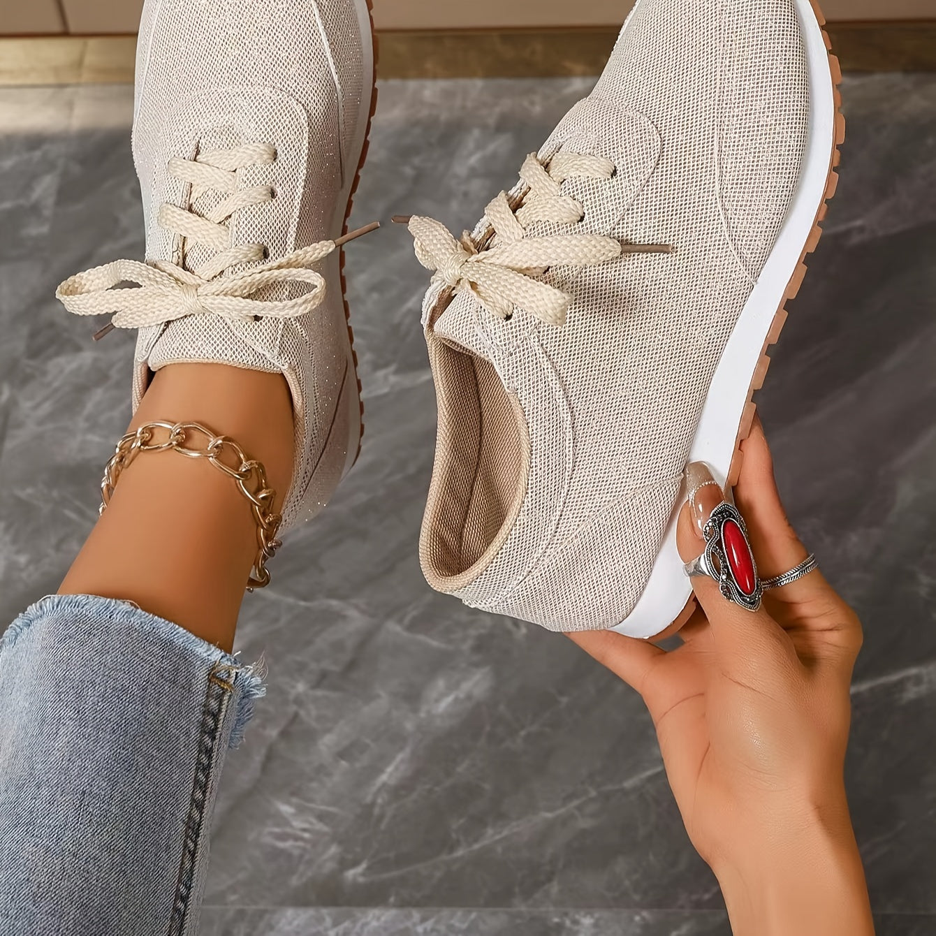 Suze - Vrouwen Beige Sneakers
