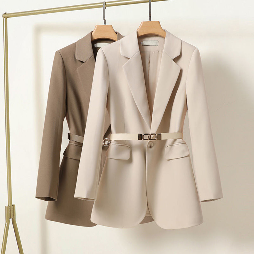 Chique Elegantie: Op Maat Gemaakte Damesblazer – Perfecte Pasvorm, Tijdloze Stijl