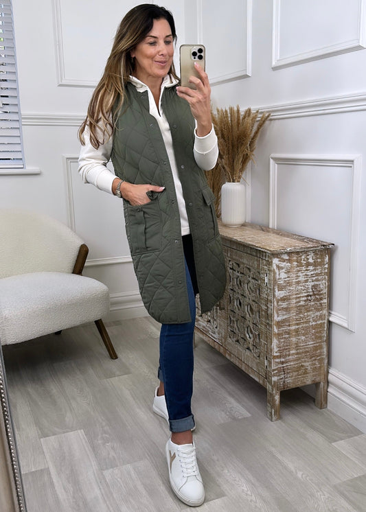 Elegante Khaki Gewatteerde Gilet: Licht & Stijlvol