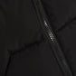 Chique Noir Lange Jas met Nepbont Capuchon & Gewatteerde Elegantie