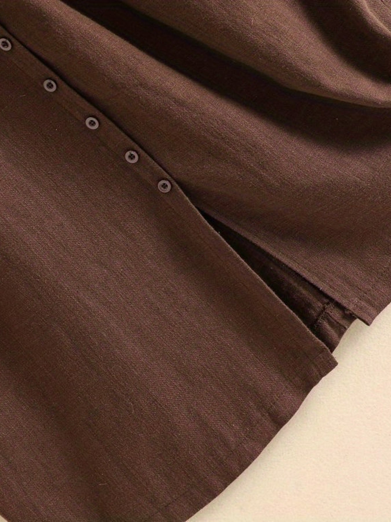 Charmante Linnen Midi-Rok met Zakken en Vintage Knopen