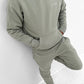 Elegante Comfort: Day to Day Slim Fit Trainingspak – Premium Katoenen Elegantie