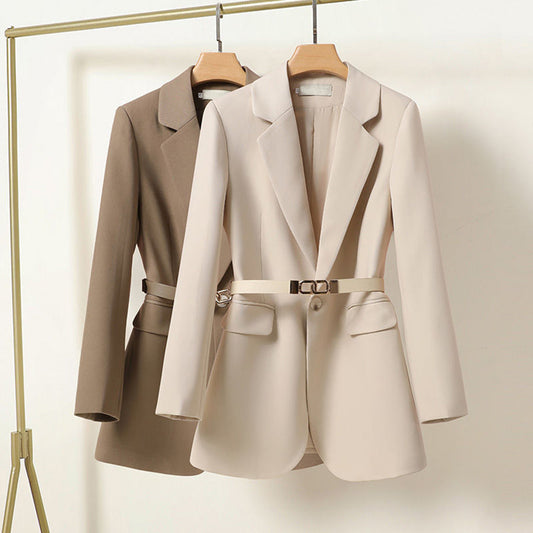 Chique Elegantie: Op Maat Gemaakte Damesblazer – Perfecte Pasvorm, Tijdloze Stijl