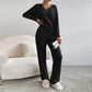 Chique Comfort: Geribbelde Gebreide V-Hals Ensemble - Elegante Lange Mouwen Top & Gezellige Broek