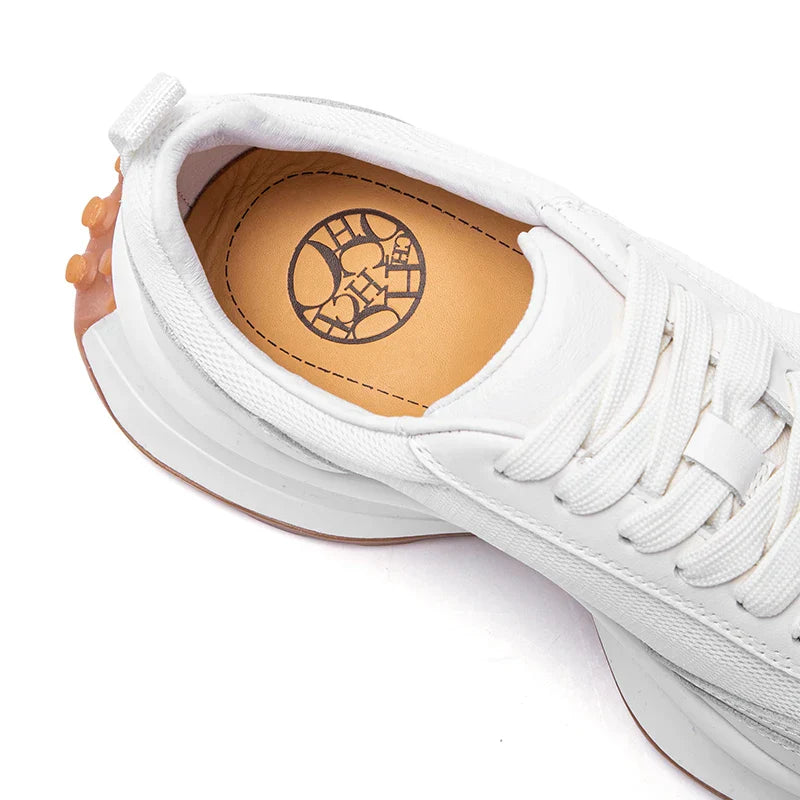 Loulou - Ademende Plateausneakers