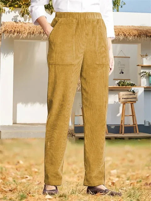 Chique Comfort: Elegante Dames Corduroy Casuals