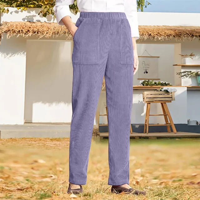 Chique Comfort: Elegante Dames Corduroy Casuals