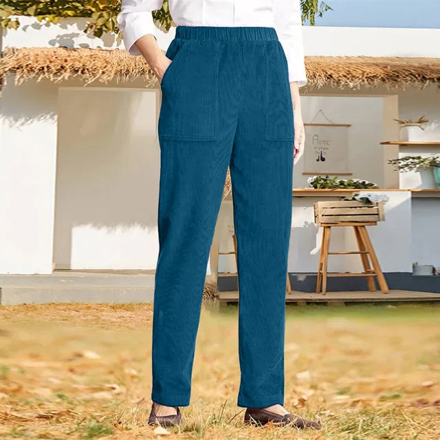 Chique Comfort: Elegante Dames Corduroy Casuals