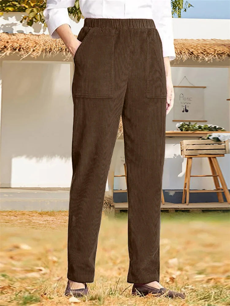 Chique Comfort: Elegante Dames Corduroy Casuals