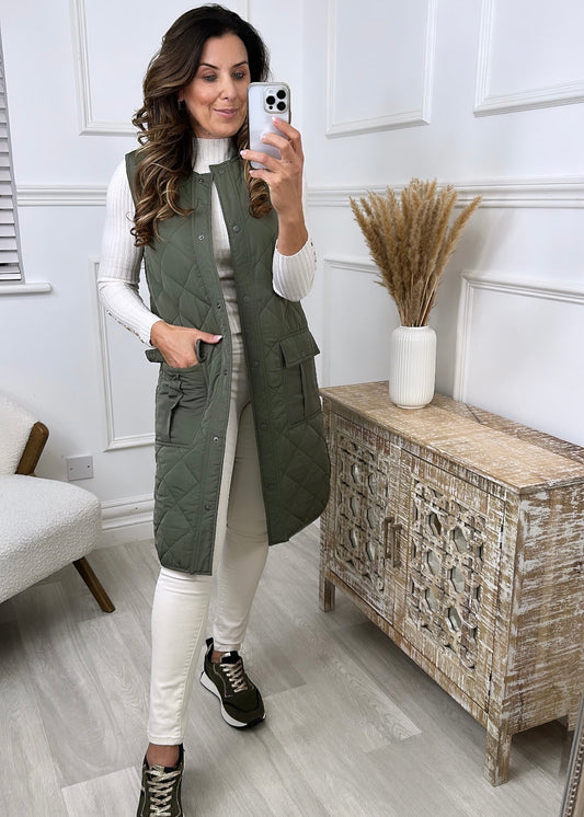 Elegante Khaki Gewatteerde Gilet: Licht & Stijlvol