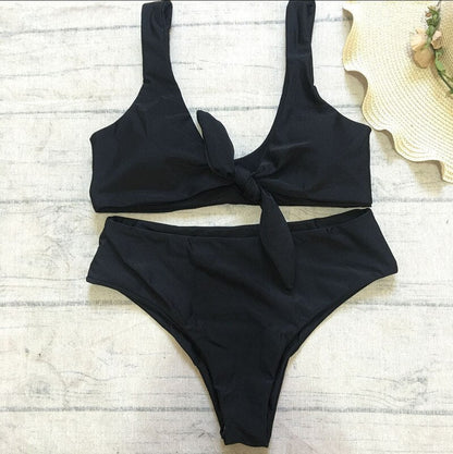 Cara - Zwart Rugloos Push-up Badpak met Braziliaanse Knoop