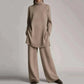 Luxe Comfort: Gebreide Turtleneck & Wijde Broek Set voor Moeiteloze Stijl
