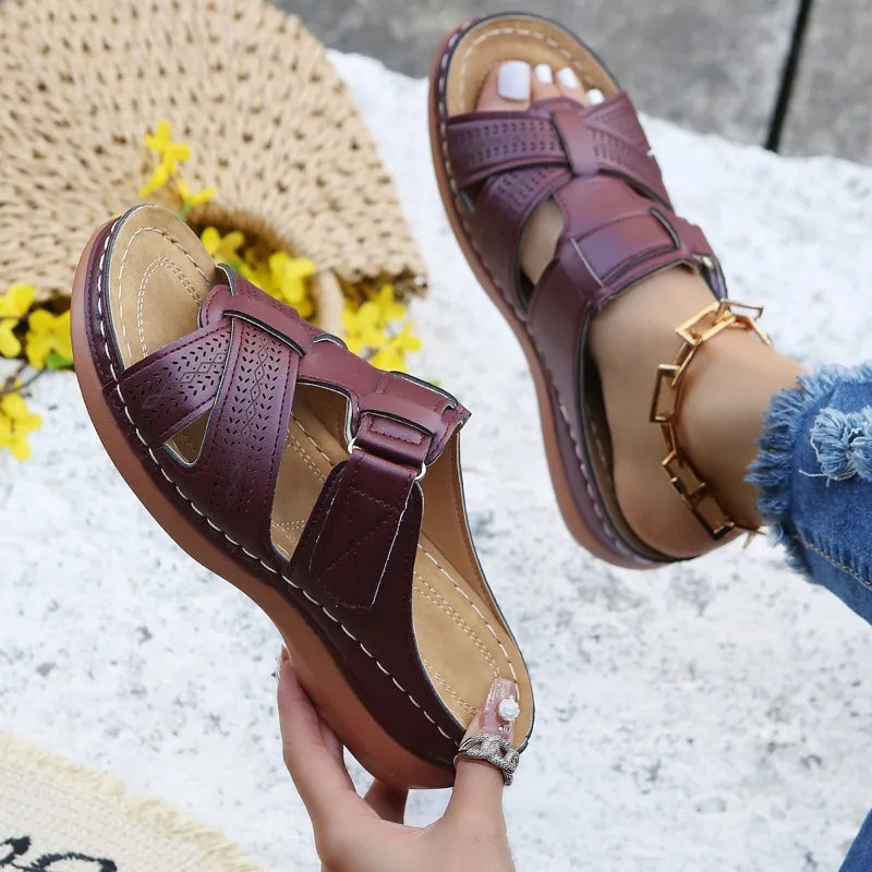Zwarte Orthopedische Wig Sandalen - Vanessa