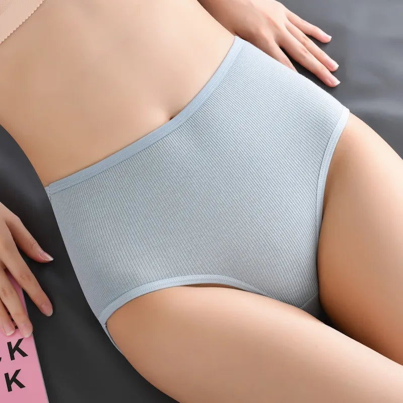 ComfortCurve Hooggetailleerde Hygroscopische Ondergoed voor Vrouwen: Voel je Fris & Fantastisch!