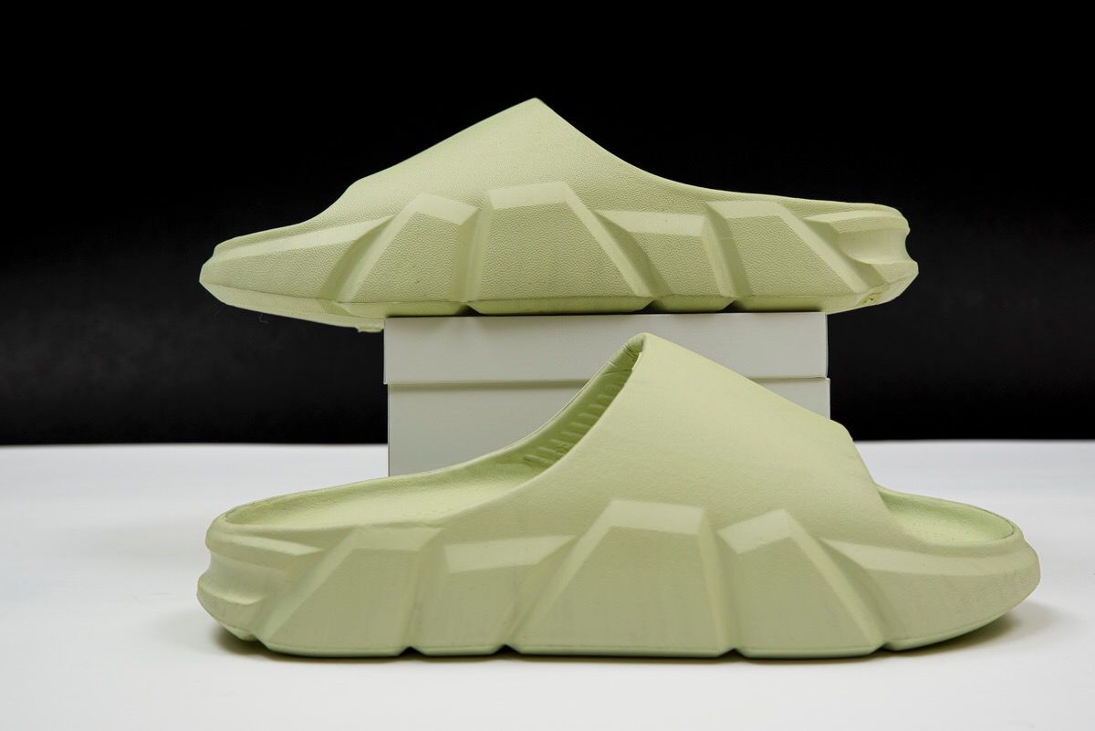 UltraComfort Strand Slippers: Stijl & Gemak