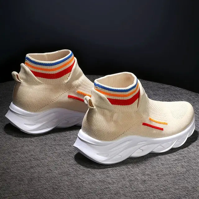 Noor - Ademende Slip-On Sneakers
