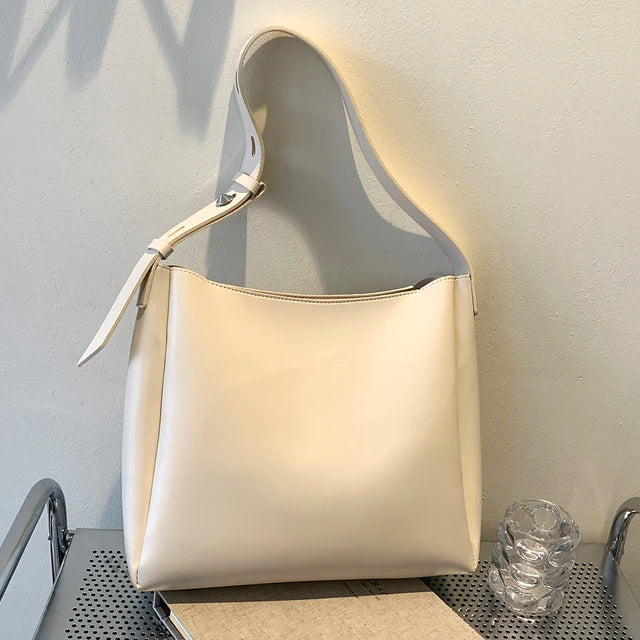 Zwarte Designer Schoudertas - Liliana