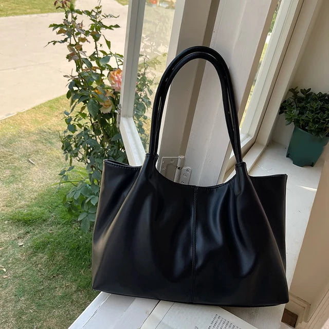 Zwarte Designer Schoudertas - Liliana