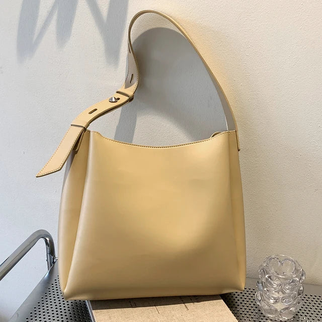 Zwarte Designer Schoudertas - Liliana