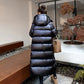 Luxe Goud-Accent Puffer: Innovatief, Warm en Functioneel Winterkleding