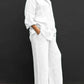 Casual linnenensemble met knoopsluiting