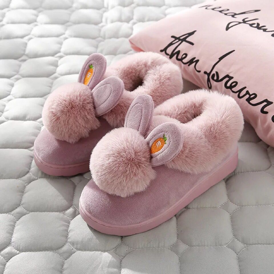 CozyBunny Pantoffels: Warm, Antislip & Met Schattige Konijnenoren