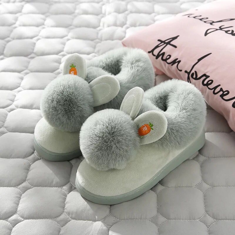 CozyBunny Pantoffels: Warm, Antislip & Met Schattige Konijnenoren